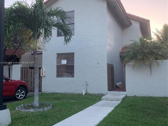 Townhouse for rent in Miami