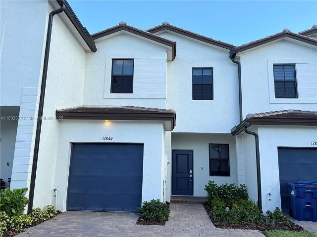 Townhouse for rent in Miami