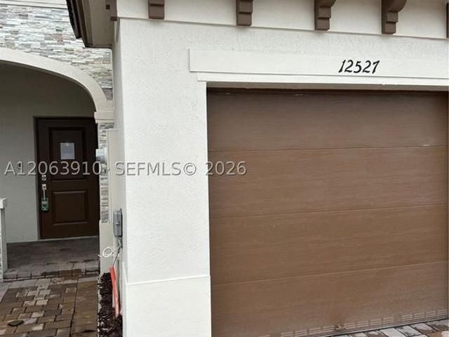 Townhouse for rent in North Miami, Florida