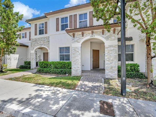Townhouse for rent in North Miami, Florida