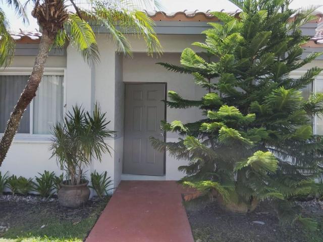 Townhouse for rent in Pembroke Pines