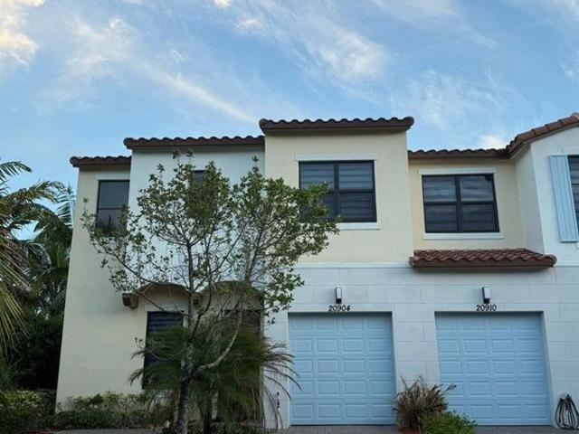 Townhouse for rent in Pembroke Pines