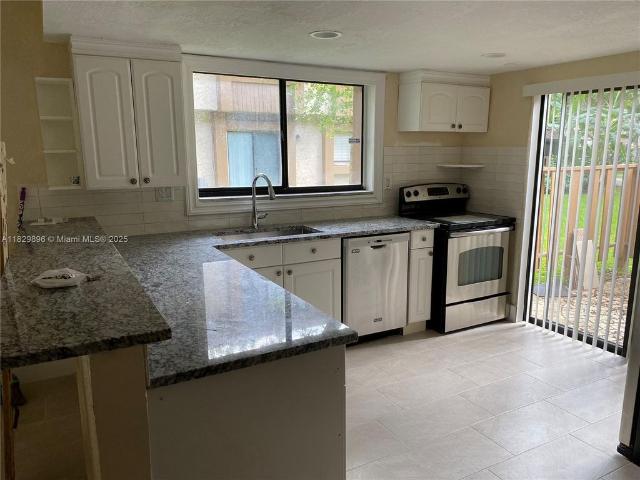 Townhouse for rent in Plantation