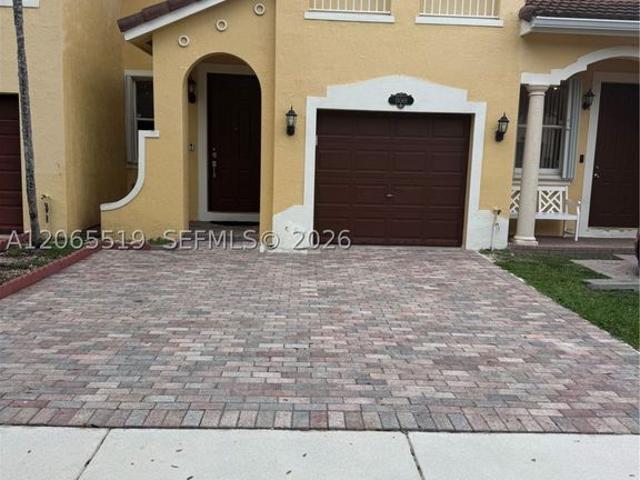 Townhouse for rent in Florida