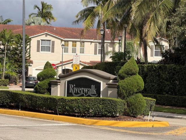 Townhouse for rent in Sunrise, Florida