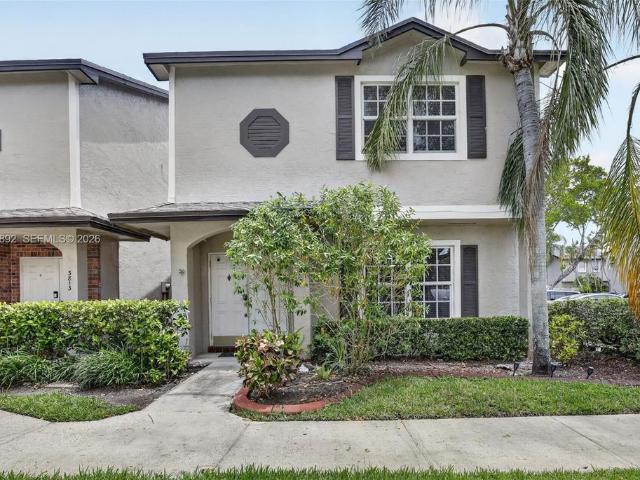 Townhouse for rent in Sunrise, Florida