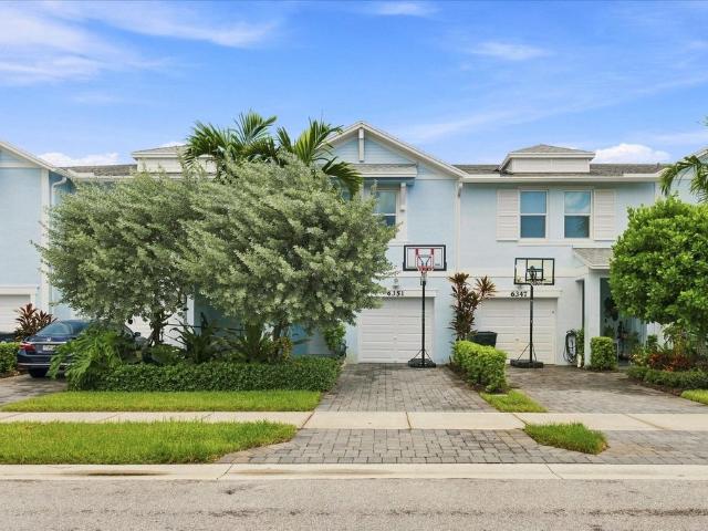 Townhouse for rent in West Palm Beach, Florida