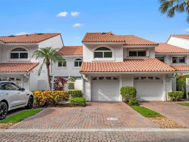 Townhouse for sale in Aventura, Florida
