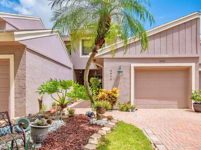 Townhouse for sale in Boca Raton