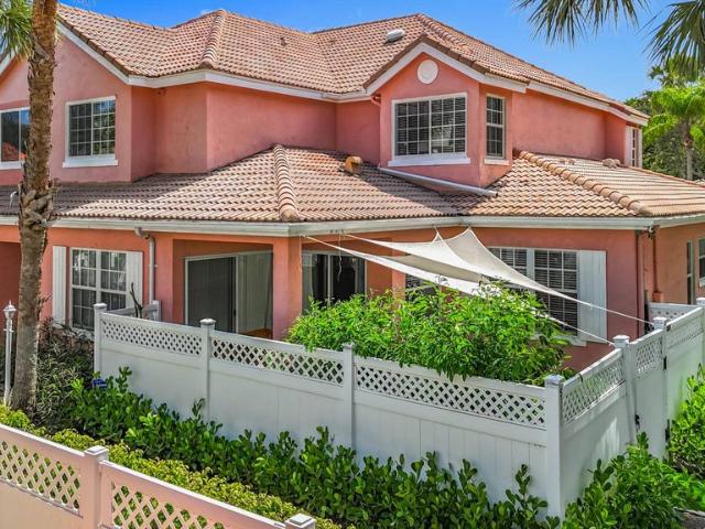 Townhouse for sale in Boynton Beach