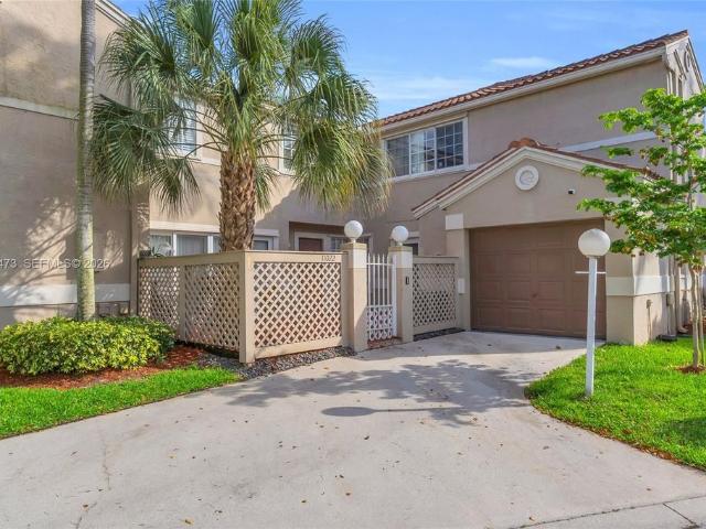 Townhouse for sale in Cooper City, Florida