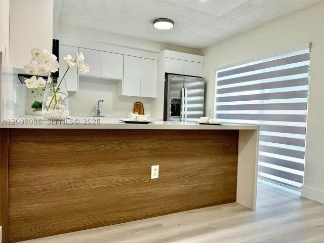 Townhouse for sale in Cooper City, Florida