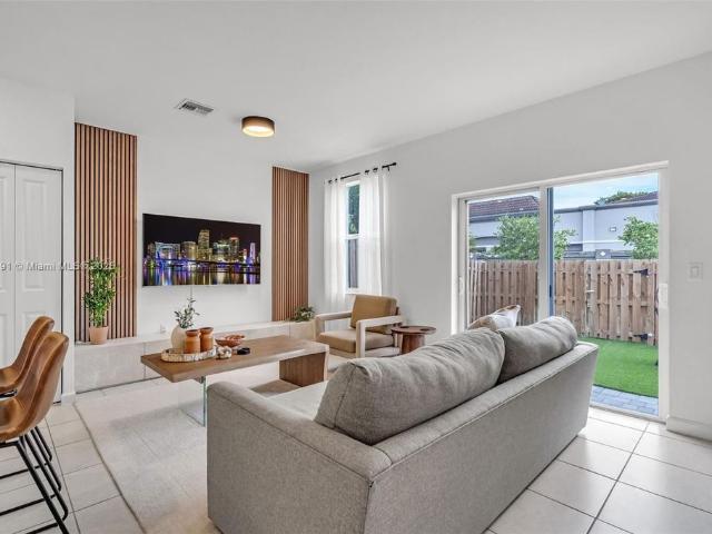 Townhouse for sale in Coral Springs