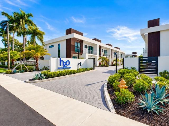 Townhouse for sale in Dania Beach, Broward County