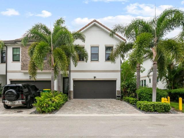 Townhouse for sale in Dania Beach, Broward County