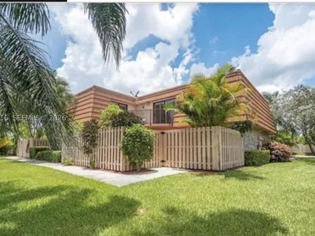Townhouse for sale in Davie, Broward County