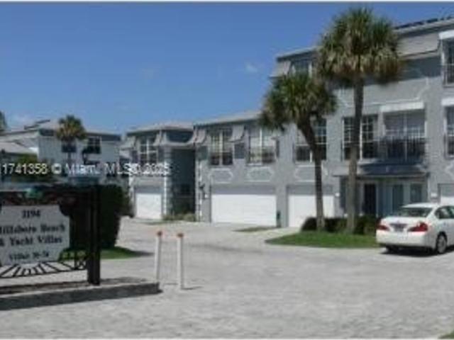 Townhouse for sale in Hillsboro Beach Townhouse for sale in Hillsboro Beach