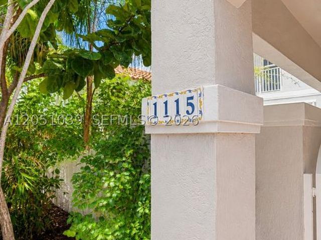 Townhouse for sale in Hollywood, Florida