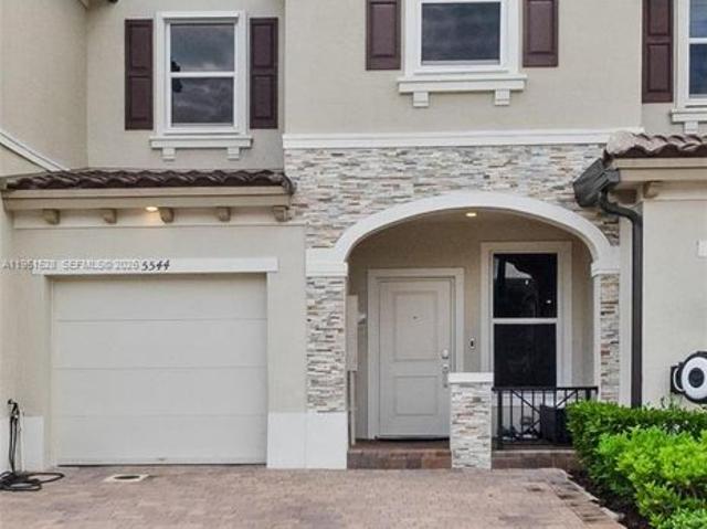 Townhouse for sale in Lauderhill, Broward County