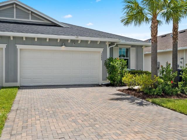 Townhouse for sale in Loxahatchee, Florida