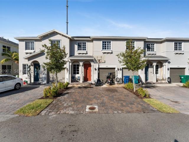 Townhouse for sale in Florida