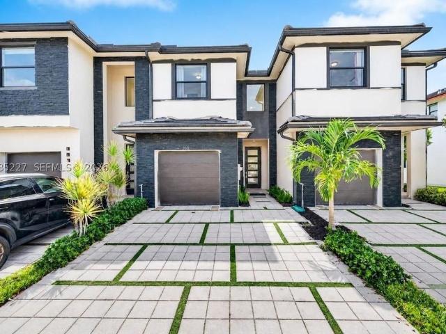 Townhouse for sale in Florida