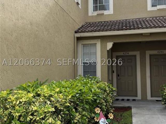 Townhouse for sale in Miramar, Florida