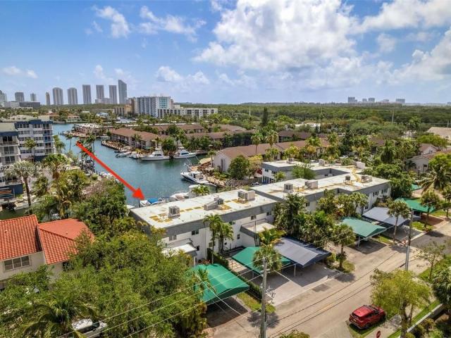 Townhouse for sale in North Miami Beach