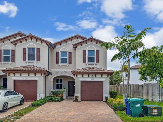 Townhouse for sale in North Miami, Florida