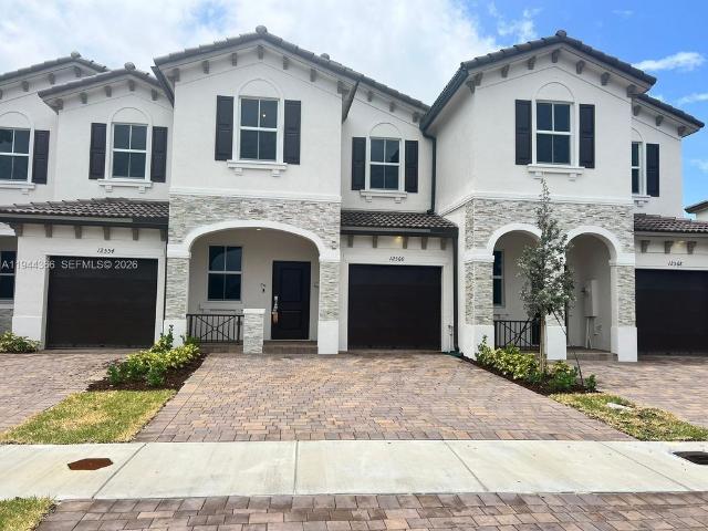 Townhouse for sale in North Miami, Florida