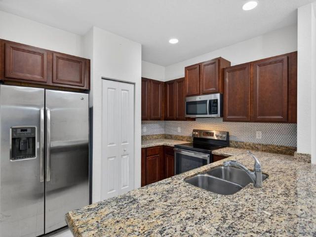 Townhouse for sale in Oakland Park, Florida