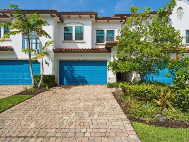 Townhouse for sale in Pembroke Pines, Florida
