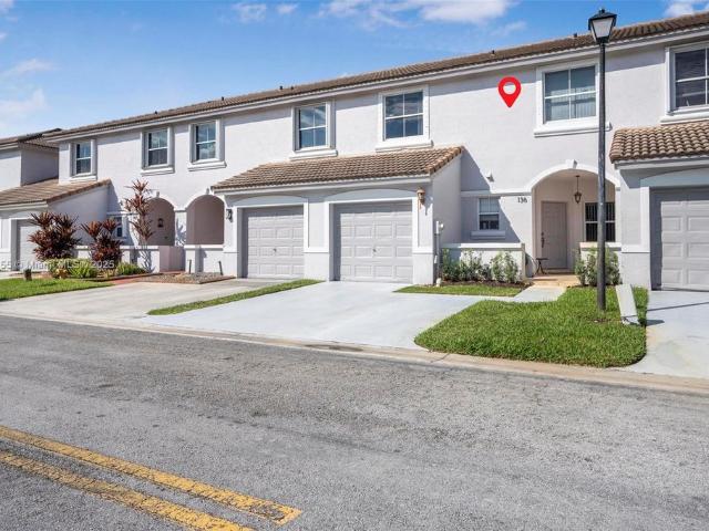 Townhouse for sale in Pembroke Pines