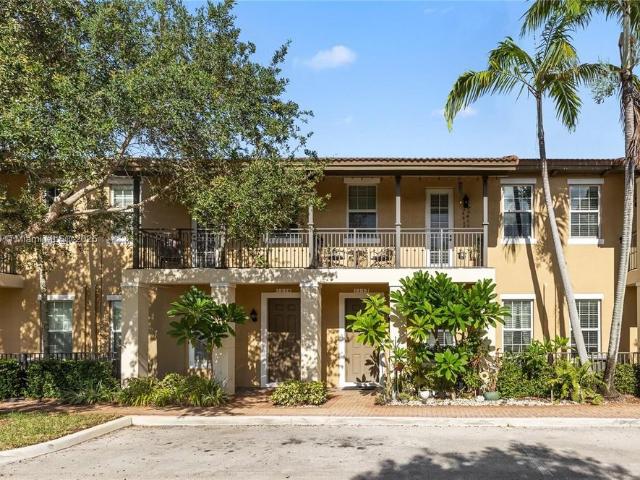 Townhouse for sale in Pembroke Pines