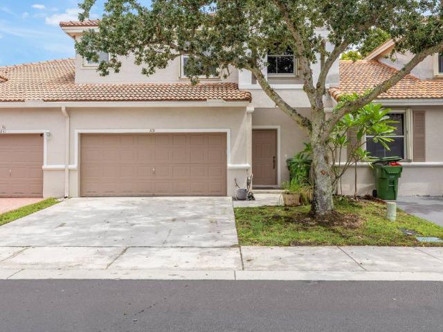 Townhouse for sale in Pembroke Pines, Florida