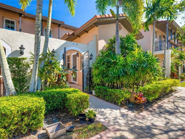 Townhouse for sale in Pembroke Pines