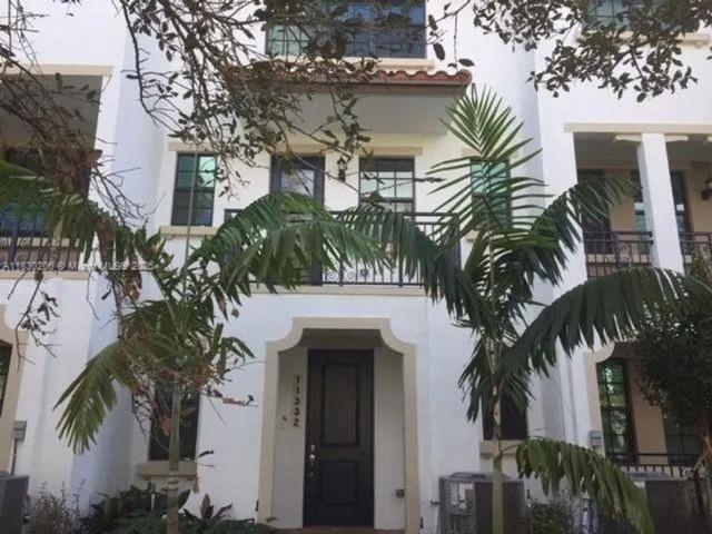 Townhouse for sale in Pembroke Pines