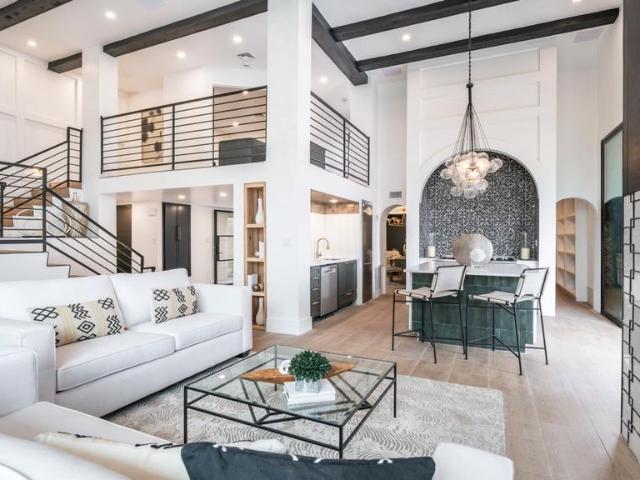 Townhouse for sale in Phoenix