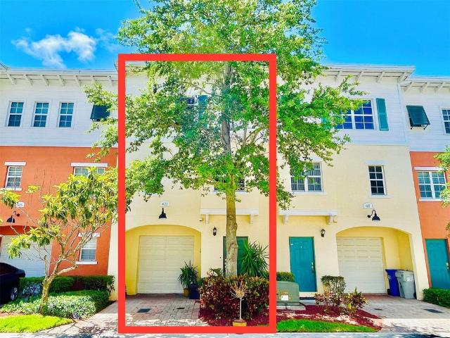 Townhouse for sale in Pompano Beach