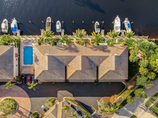 Townhouse for sale in Pompano Beach