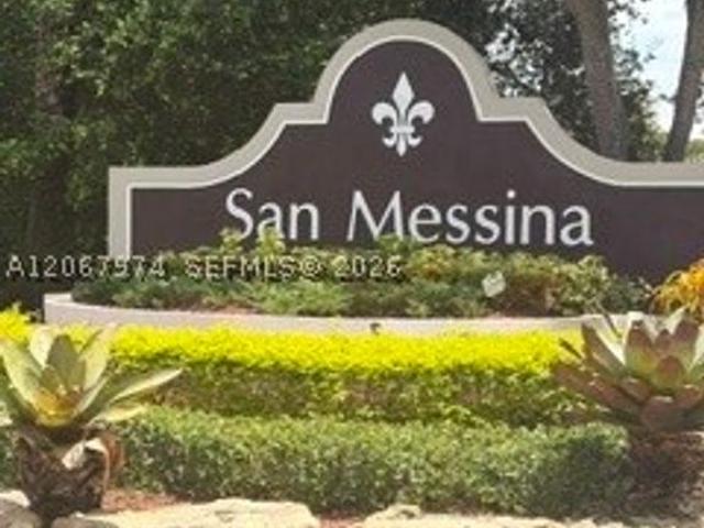 Townhouse for sale in Weston, Florida
