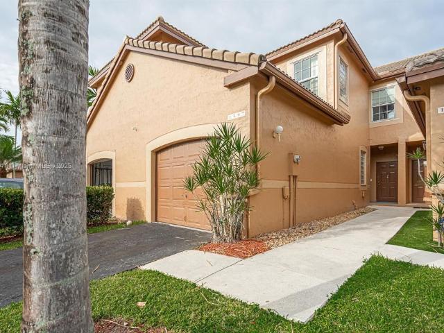 Townhouse for sale in Weston