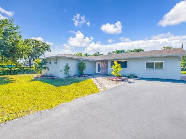 Villa for rent in Davie