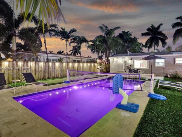 Villa for rent in Hallandale