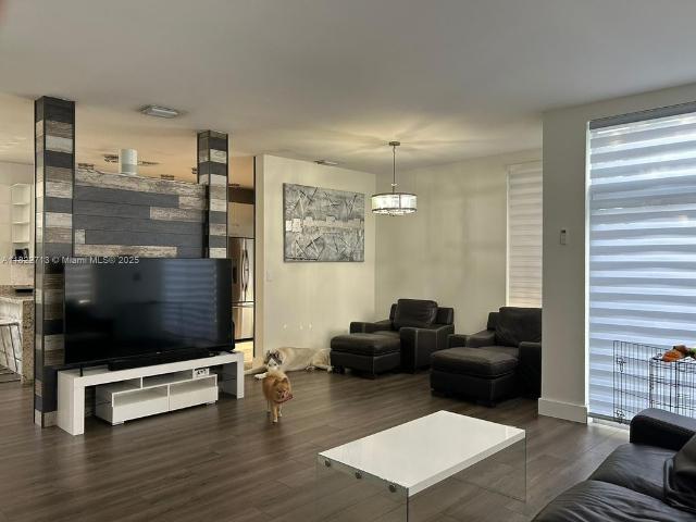 Villa for rent in Hollywood