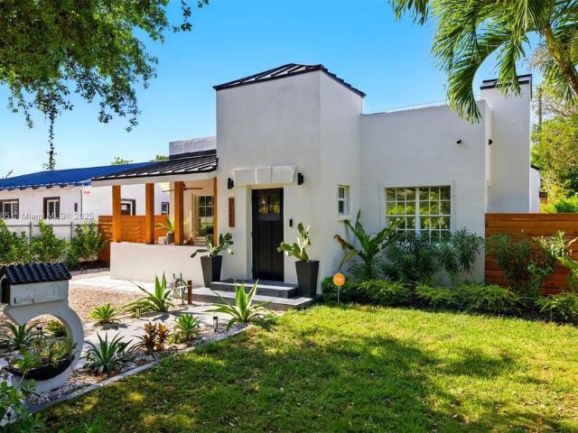 Detached House for rent in Miami Beach, Florida