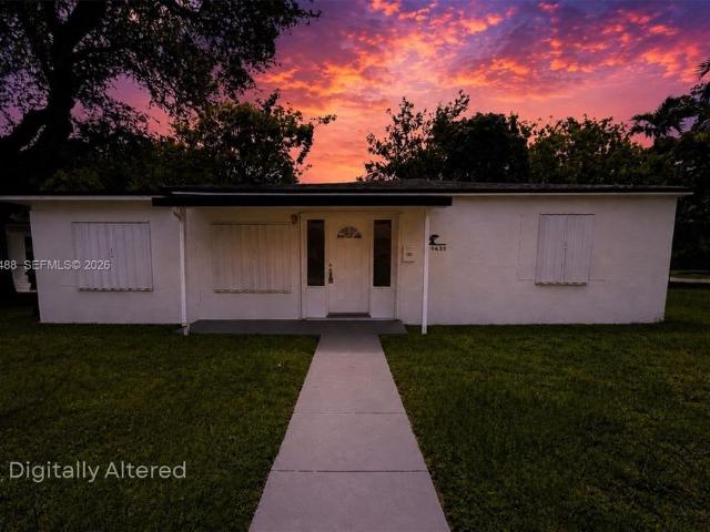 Detached House for rent in North Miami, Florida