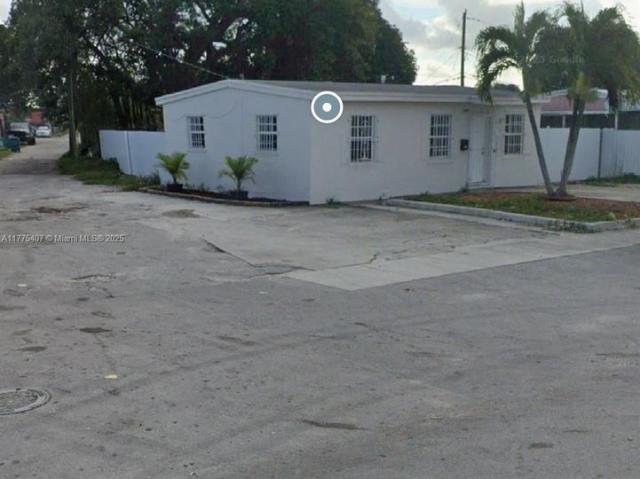 Villa for rent in Opa Locka
