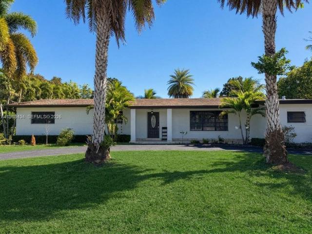 Detached House for rent in Pinecrest, Florida
