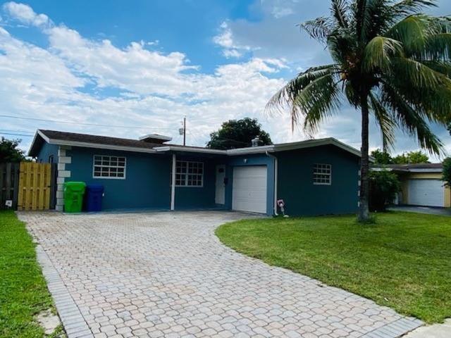 Villa for rent in Sunrise